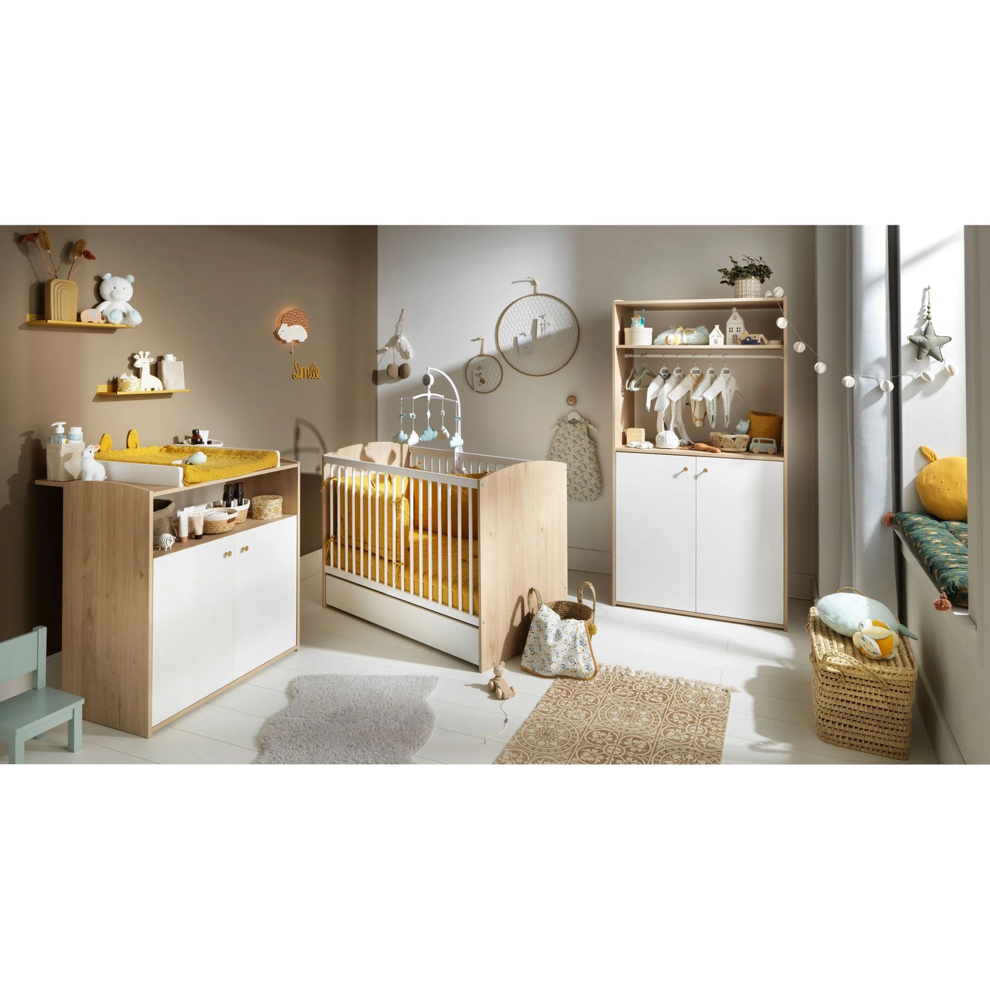 Chambre Alice : Lit bébé 60x120 cm + armoire + commode
