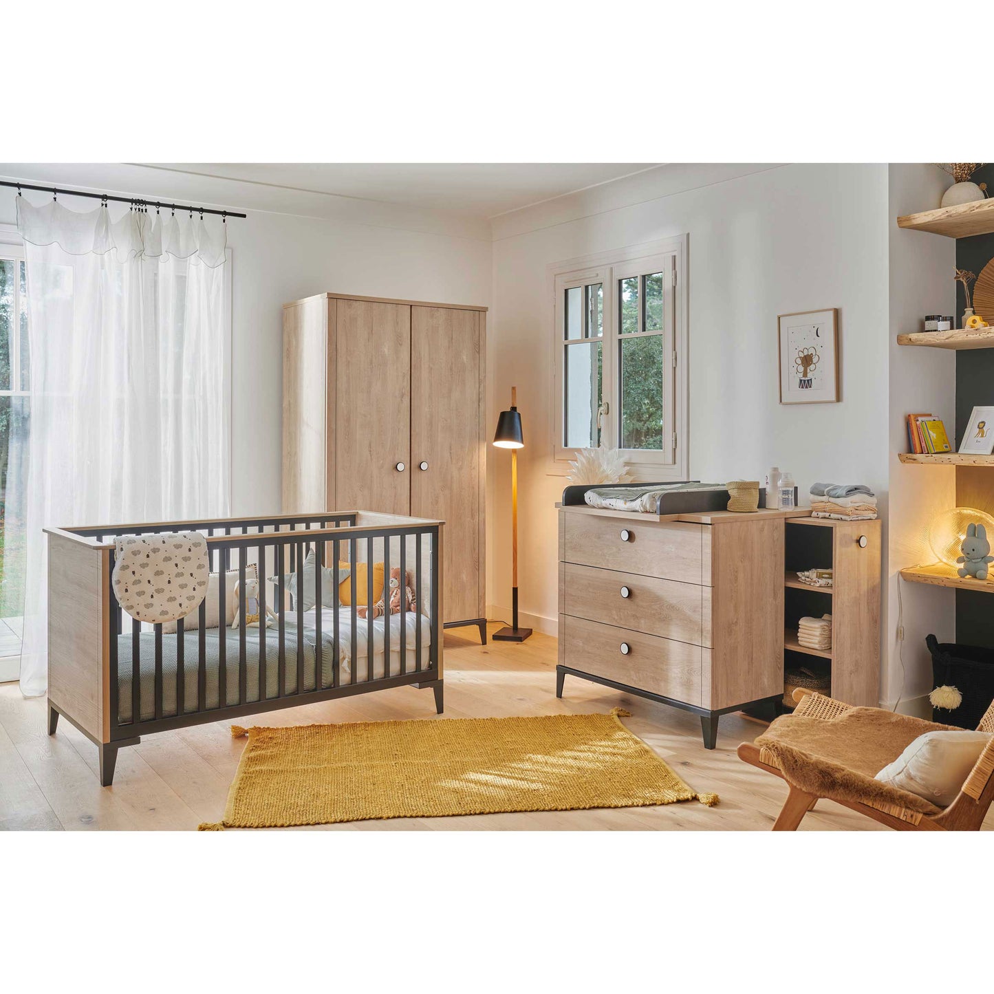 Chambre Marcel : Lit évolutif bébé 70 x 140 + Commode