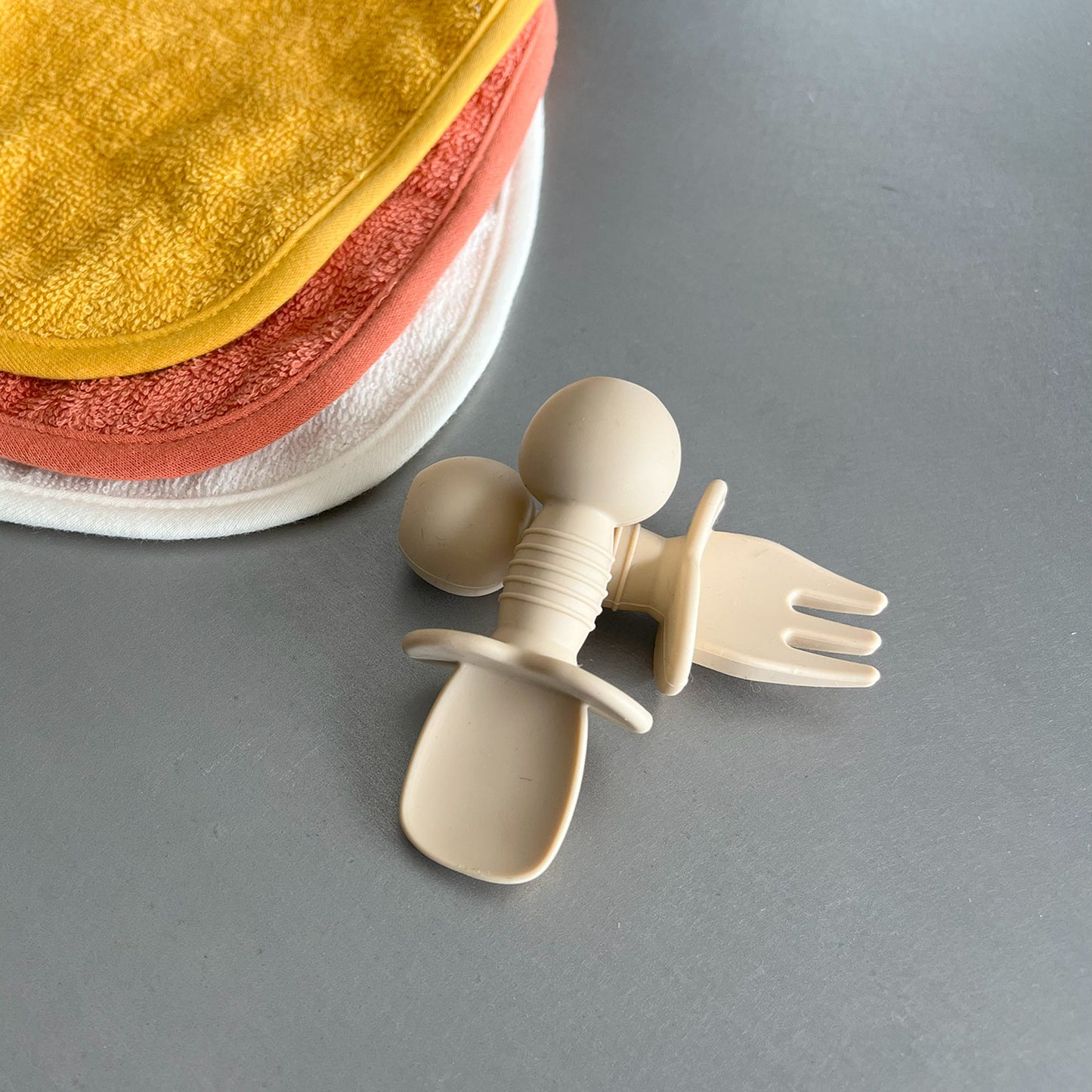 Lot 2 mini couverts bébé silicone Beige