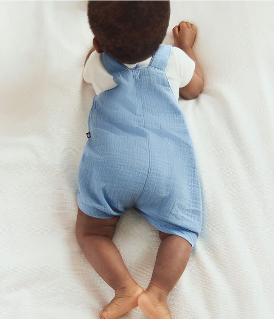 Salopette courte bébé en gaze de coton