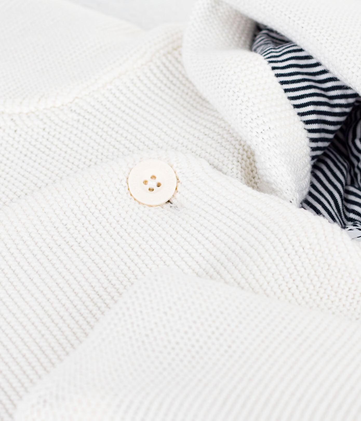 Veste bébé ouatinée en tricot