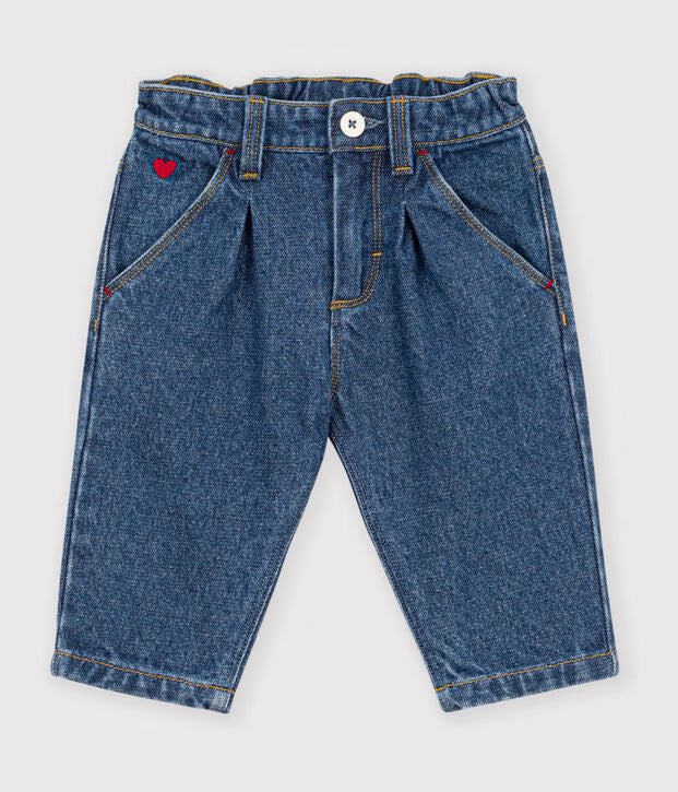 Pantalon en denim et broderie coeur