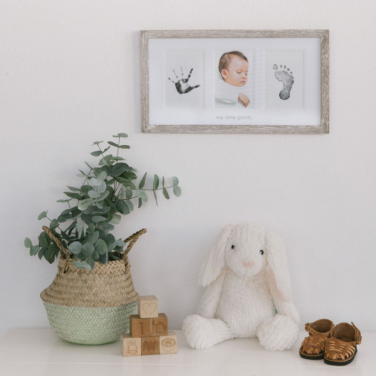 Cadre photo avec 2 empreintes de bébé