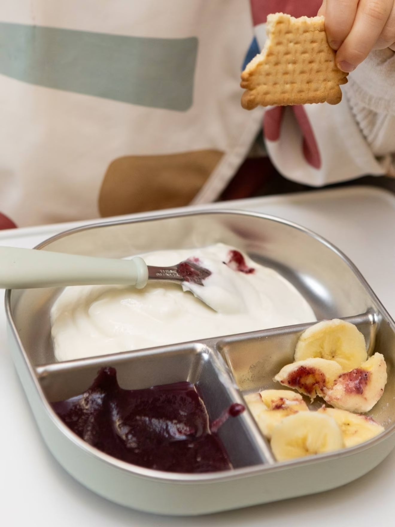 Assiette compartimentée en inox