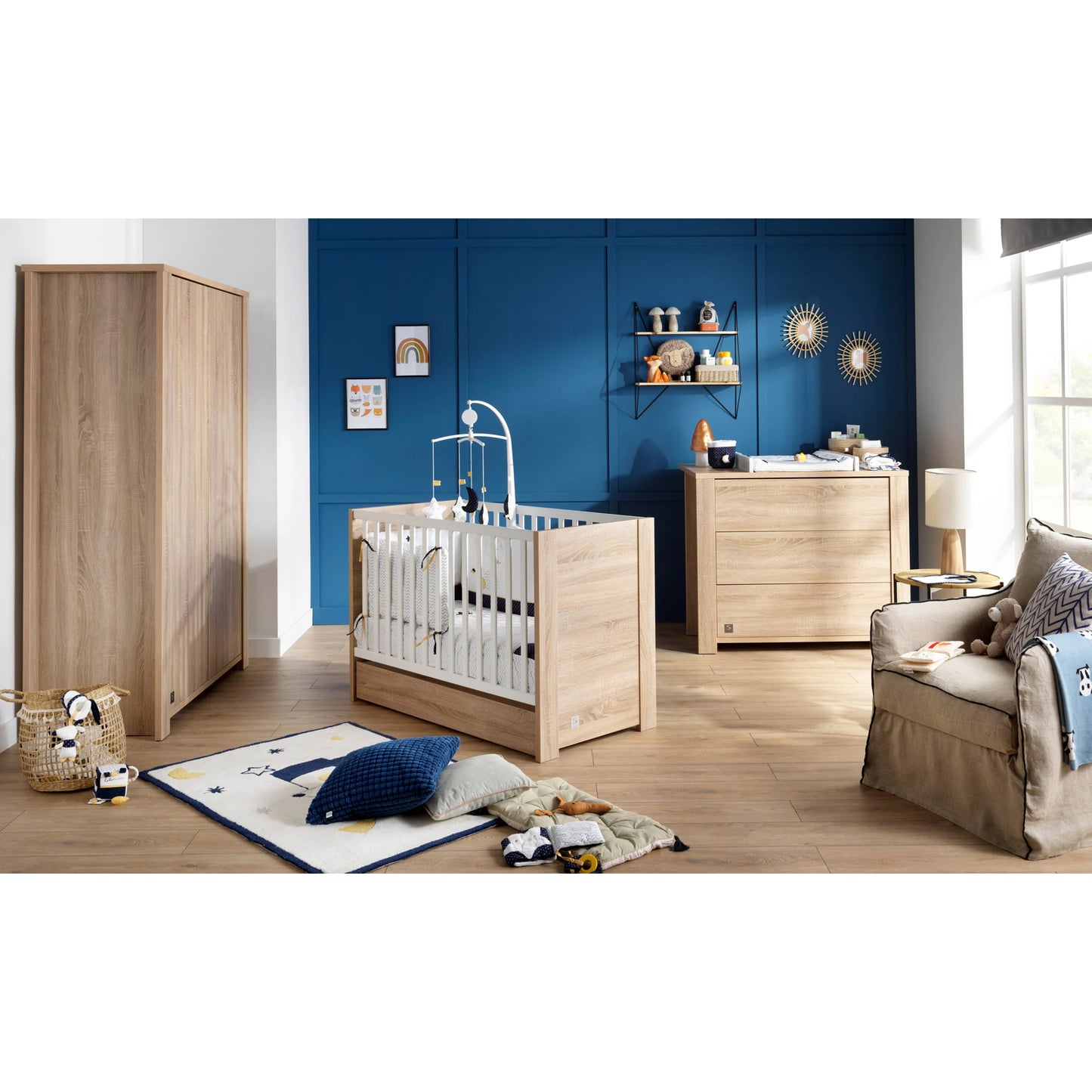 Chambre Antonin : Lit 60x120 + Commode + Armoire