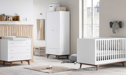 Chambre MID 2 - Blanc / Noix : Lit 70x140 + commode + plan à langer + armoire